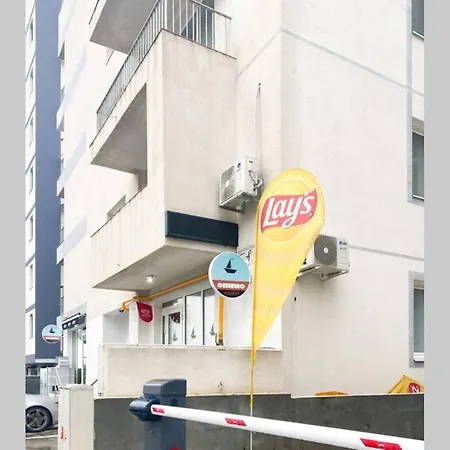 Apartment Zanzibar Studio Mamaia Nord Navodari